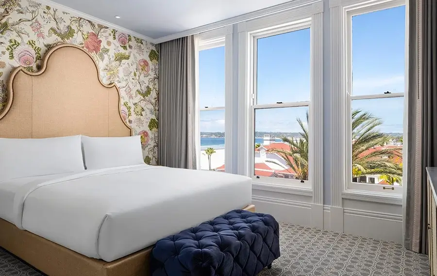 VICTORIAN: Ocean View