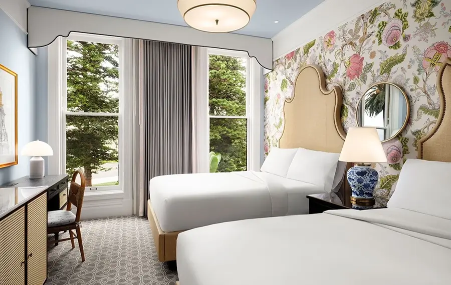 VICTORIAN: Resort View