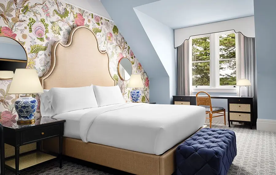 VICTORIAN: Resort View